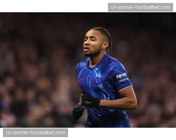 战术板：切尔西新帅上任后，球队高位防守线的平均位置前移了4.7米