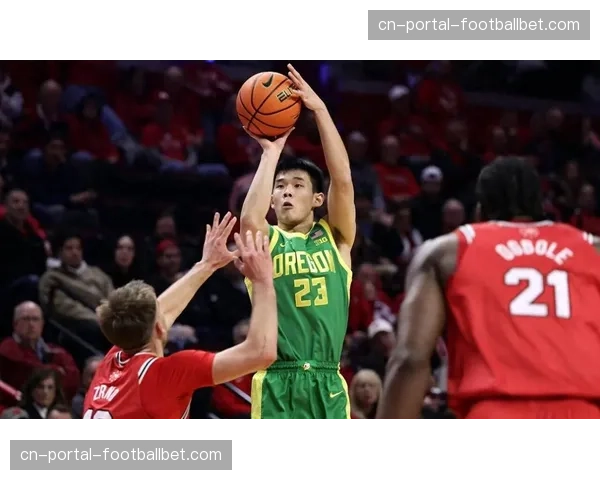 NCAA精英八强赛：北卡州大“黑马”后卫压哨三分绝杀，冲入最终四强