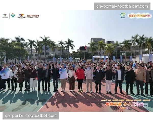 “公益体彩 快乐操场”为增城体校垒球队注入公益动力